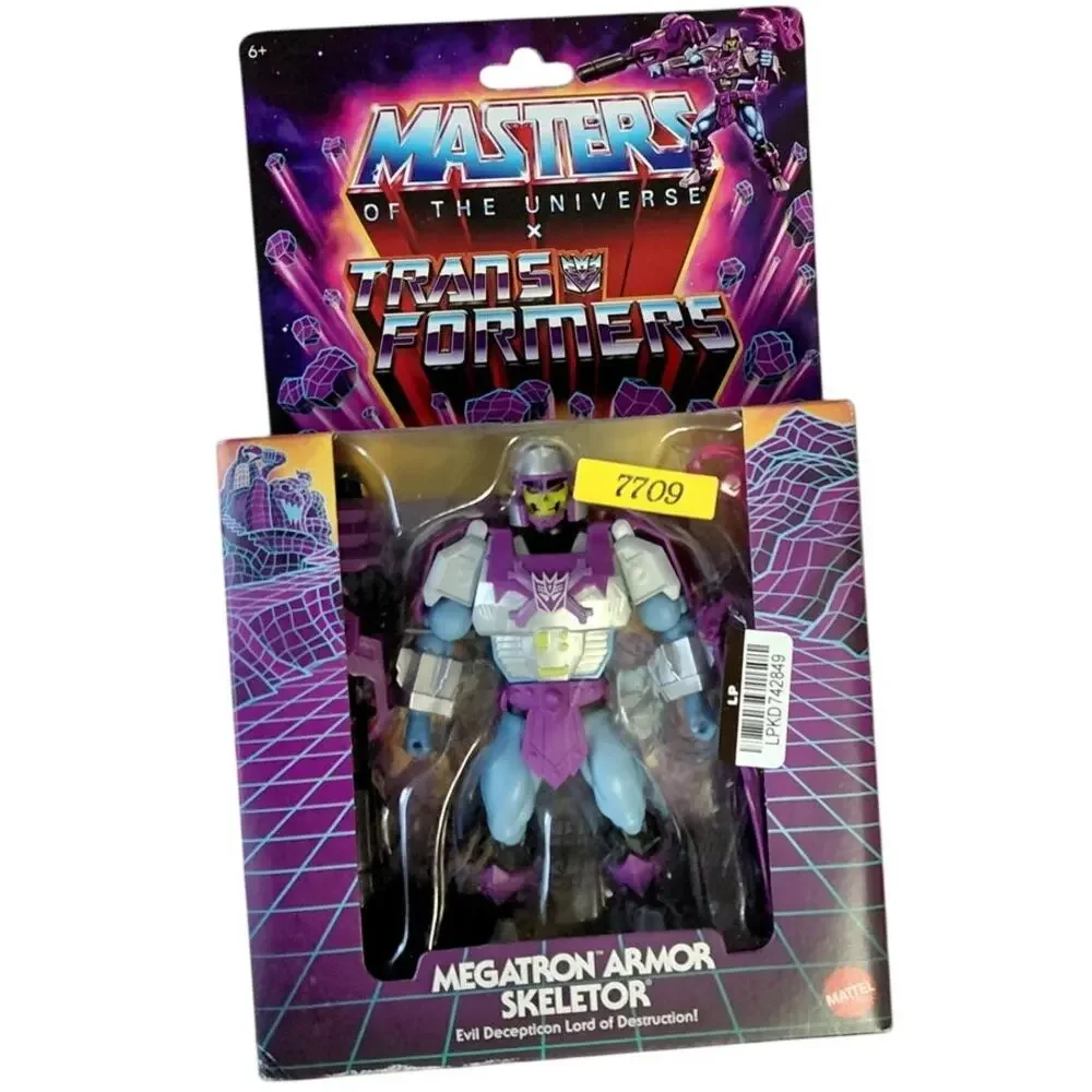 Masters of the Universe x Transformers Megatron Armor Skeletor NIB